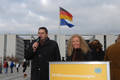 Unermüdlich für die Millenniumkampagne im Einsatz: UN-Beauftragte Dr. Renee Ernst und Pressesprecher Ralf Birkner. Unermüdlich für die Millenniumkampagne im Einsatz: UN-Beauftragte Dr. Renee Ernst und Pressesprecher Ralf Birkner.